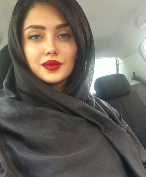 زهرا مرادی – مدیر منابع انسانی شرکت آریان‌تک